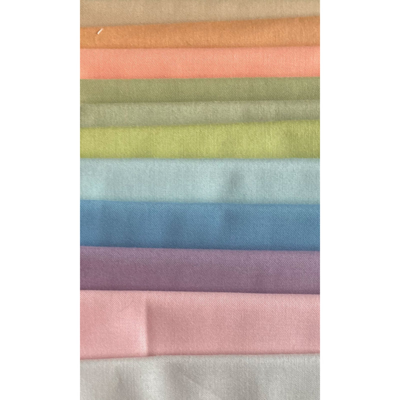 SPECIAL FAT QUARTER PACK #25 - Light Solids - 10 fat Quarters