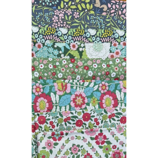 TILDA - SPECIAL FAT QUARTER PACK #05 - Green/Red - 8 fat Quarters