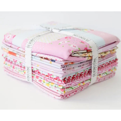 Sarah Kay FAT QUARTER PACK - 1 panel + 13 Fat quarters