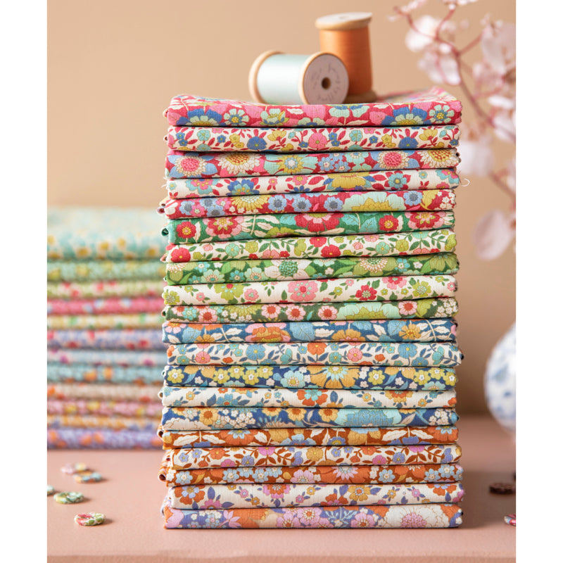 Tilda Wallflower - Burgundy/Pink Bundle - 5 pieces each 30cm x 55 cm (Equivalent to 75cm)