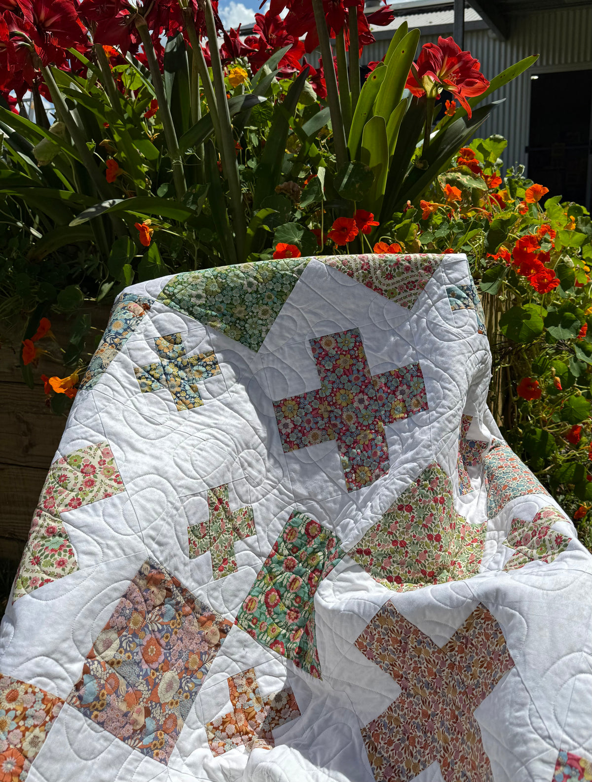Handmade Tilda Floral Crosses Single Bed Patchwork Quilt 64" x 76" (163 × 193 cm)