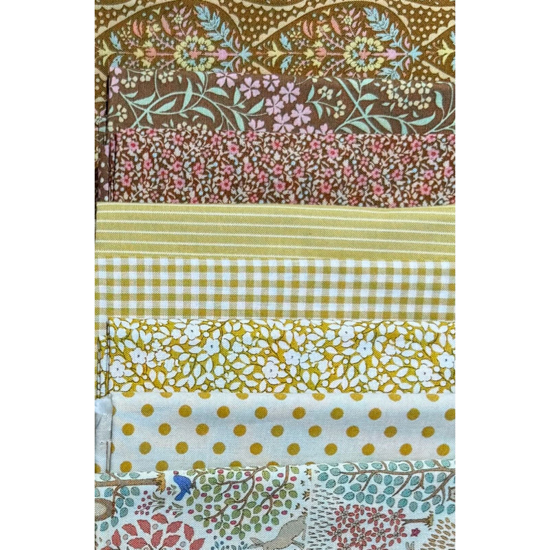 TILDA - SPECIAL FAT QUARTER PACK #04 - Yellow/Brown - 8 fat Quarters